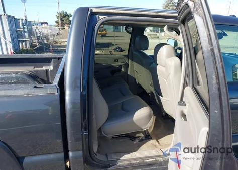 2005 Chevrolet Silverado 1500 Z71 from USA, damaged, VIN 2GCEK13T751334355